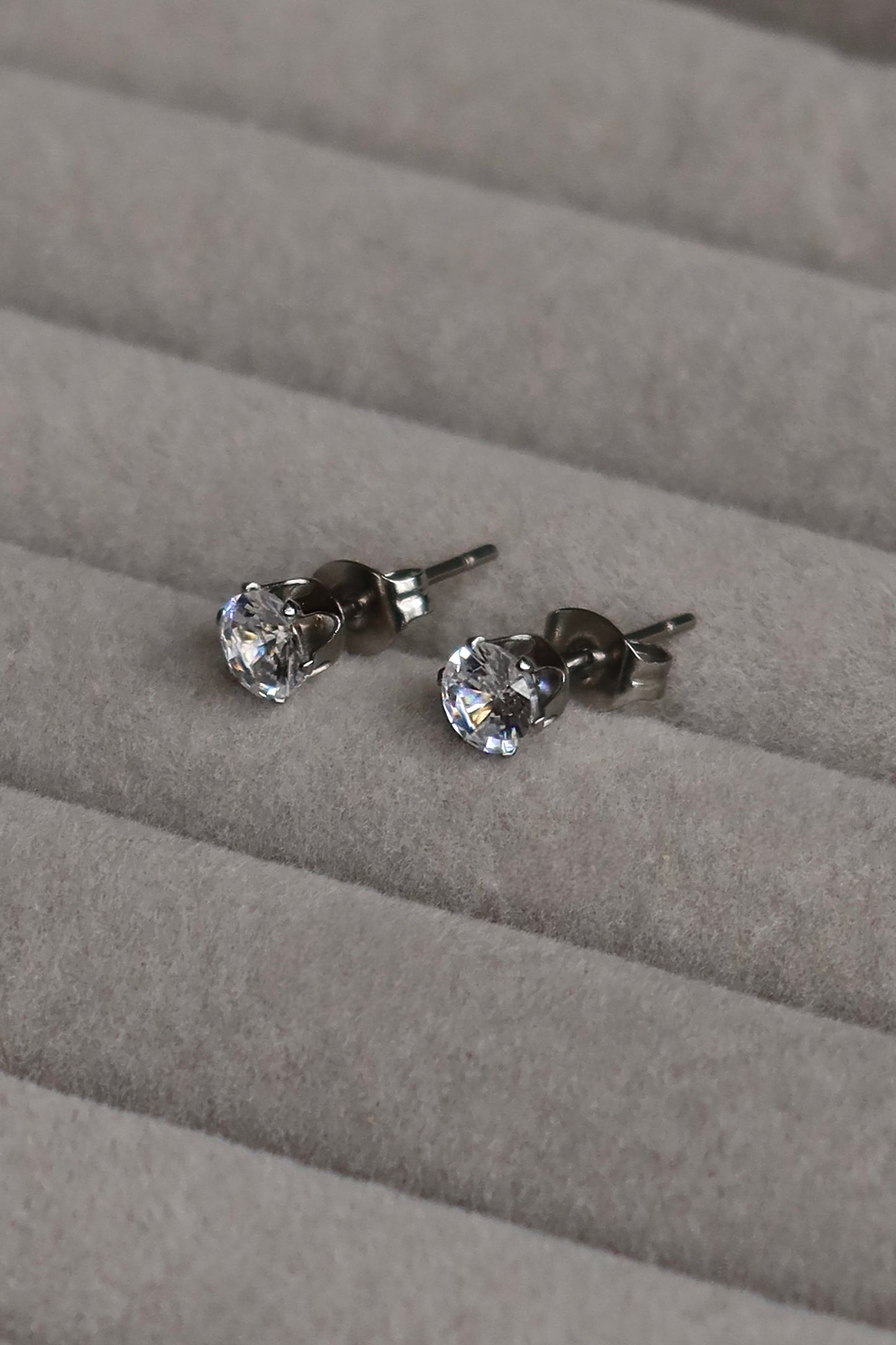 STUD EARRINGS